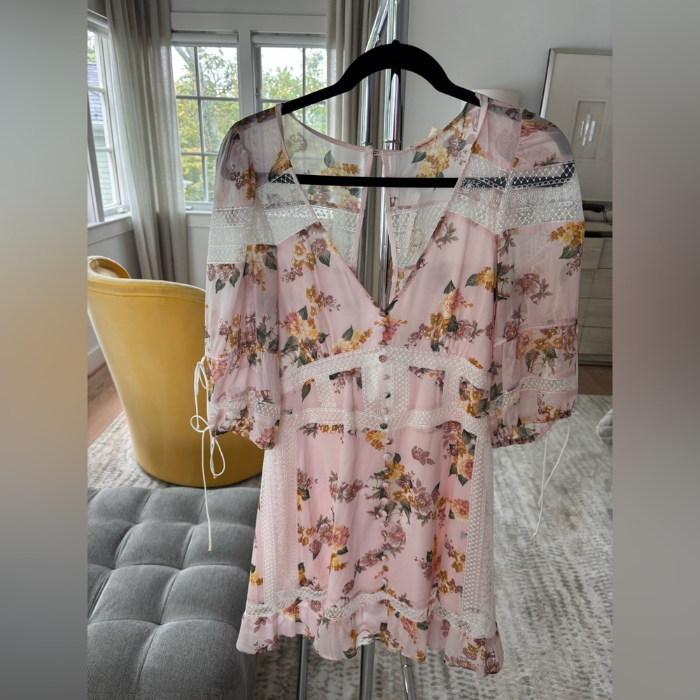 Lovers and friends Floral lace dress size M